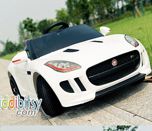 Jaguar-F-mobil-aki-mainan-putih-3